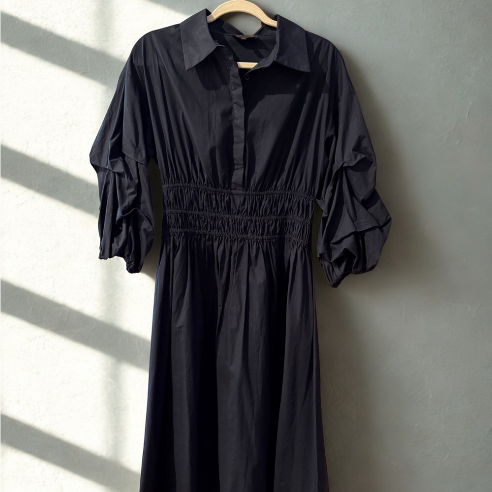Gracia Navy Puff-Sleeve Smocked Shirtdress – Chic Midi